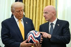 যুক্তরাষ্ট্রে প্রবেশে নিষেধাজ্ঞা ট্রাম্পের, বিশ্বকাপের দুটি দেশের সমর্থকদের নিয়ে বিপাকে ফিফা