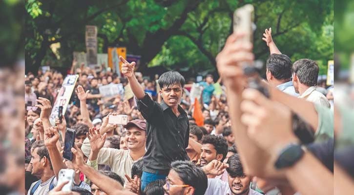 শিক্ষামন্ত্রীর পদত্যাগ ছাড়া আলোচনা নয়, অনড় ককরোচ পার্টি