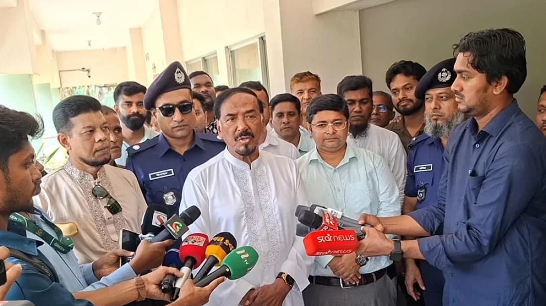 দেশের অধিকাংশ সরকারি কর্মকর্তা চোর: স্পিকার হাফিজ উদ্দিন আহমদ