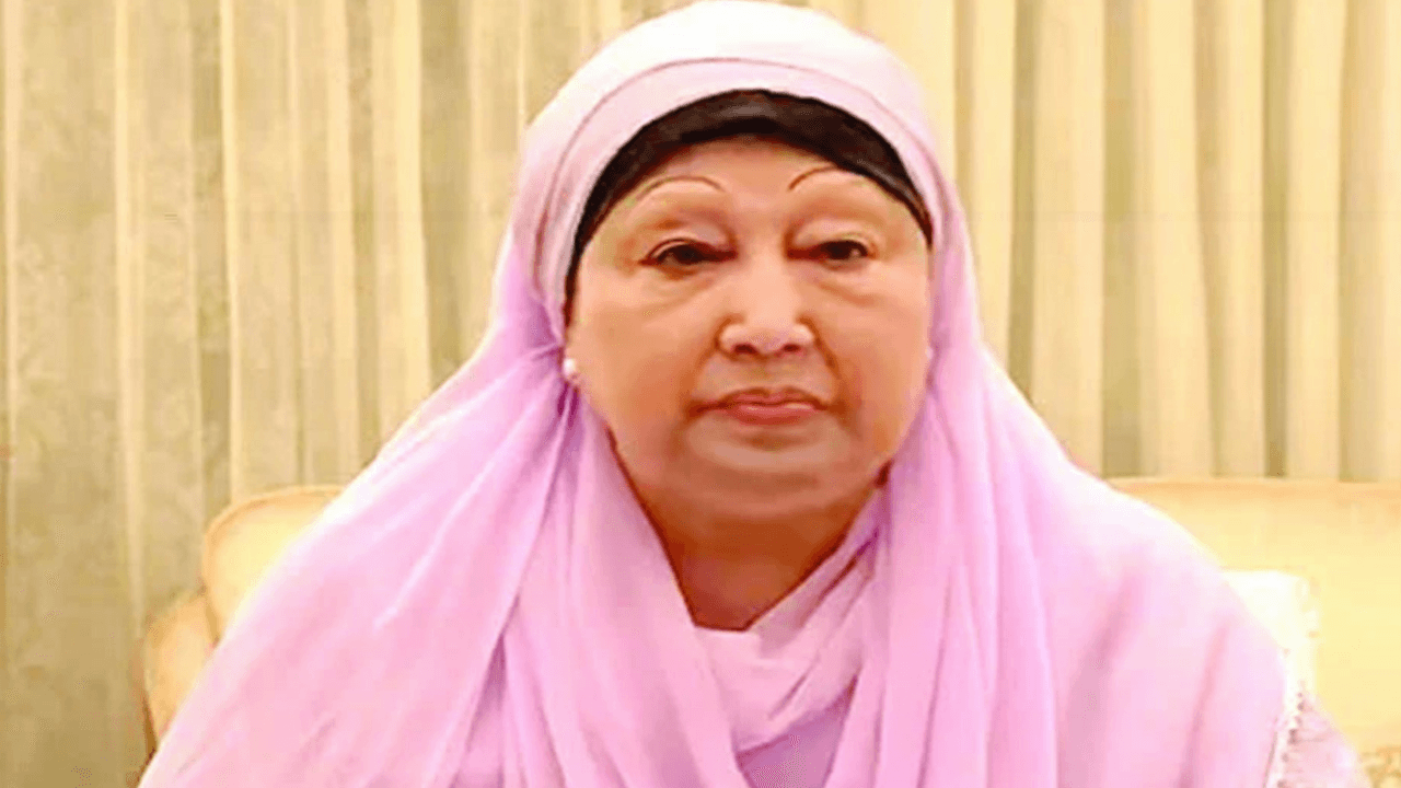 গণতন্ত্রের নিরবচ্ছিন্ন পদযাত্রা আজ পদে পদে বাধাপ্রাপ্ত হচ্ছে : খালেদা জিয়া