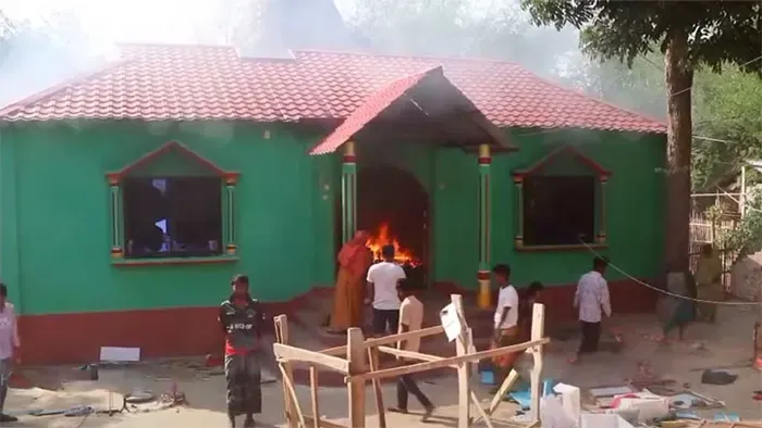 কুষ্টিয়ায় পীর হত্যা, ২ শতাধিক ব্যক্তির বিরুদ্ধে মামলা