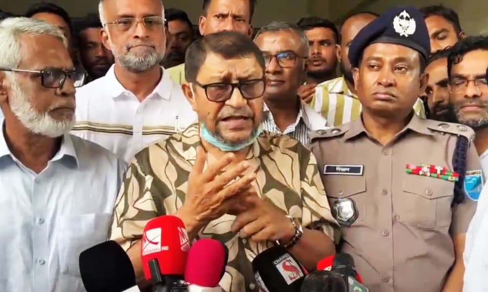 ৬ নবজাতকের মৃত্যু: দোষীদের বিরুদ্ধে কঠোর ব্যবস্থা নেওয়ার হুঁশিয়ারি স্বাস্থ্যমন্ত্রীর
