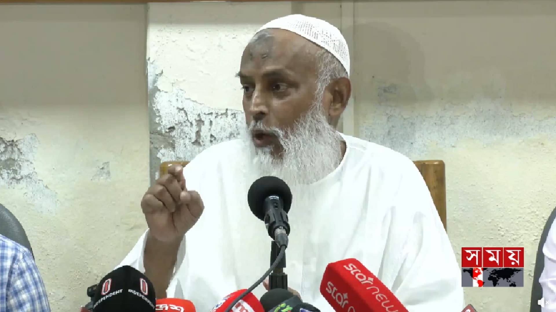 প্রয়োজনে মন্ত্রিত্ব ছাড়ব, তবুও সংখ্যালঘুদের ওপর অত্যাচার হতে দেবো না: ধর্মমন্ত্রী