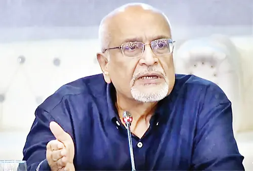 একটি ক্ষুদ্র উগ্রগোষ্ঠীর কাছে জিম্মি হয়ে গেছে সরকার: দেবপ্রিয় ভট্টাচার্য