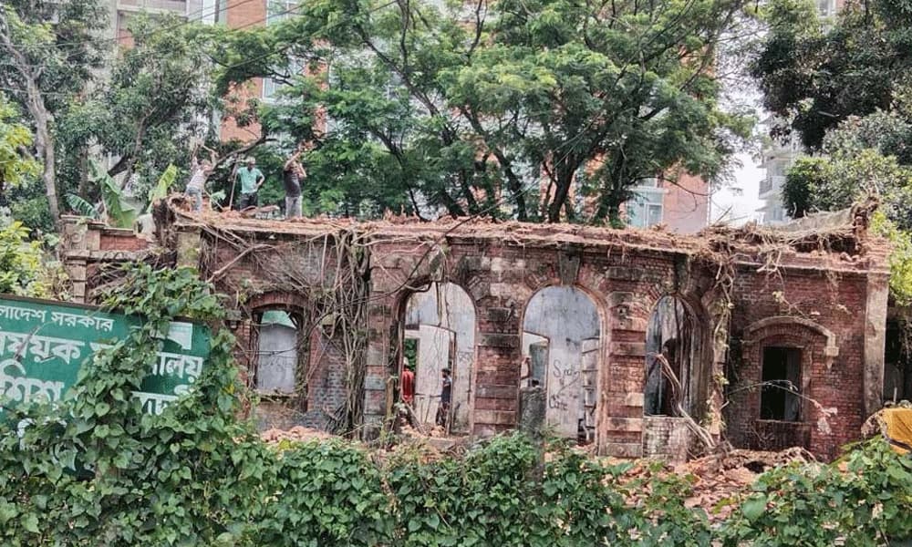 সংস্কারে সহযোগিতার প্রস্তাব, সত্যজিৎ রায়ের পূর্বপুরুষের বাড়ি ভেঙে ফেলার সিদ্ধান্ত পুনর্বিবেচনার আহ্বান ভারতের