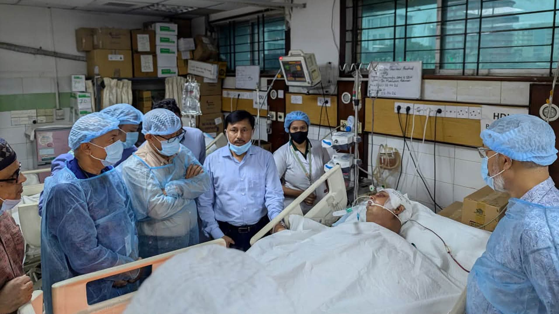 ডা. শংকর প্রসাদ অধিকারীর  চিকিৎসার দায়িত্ব নিতে প্রধানমন্ত্রীর নির্দেশ