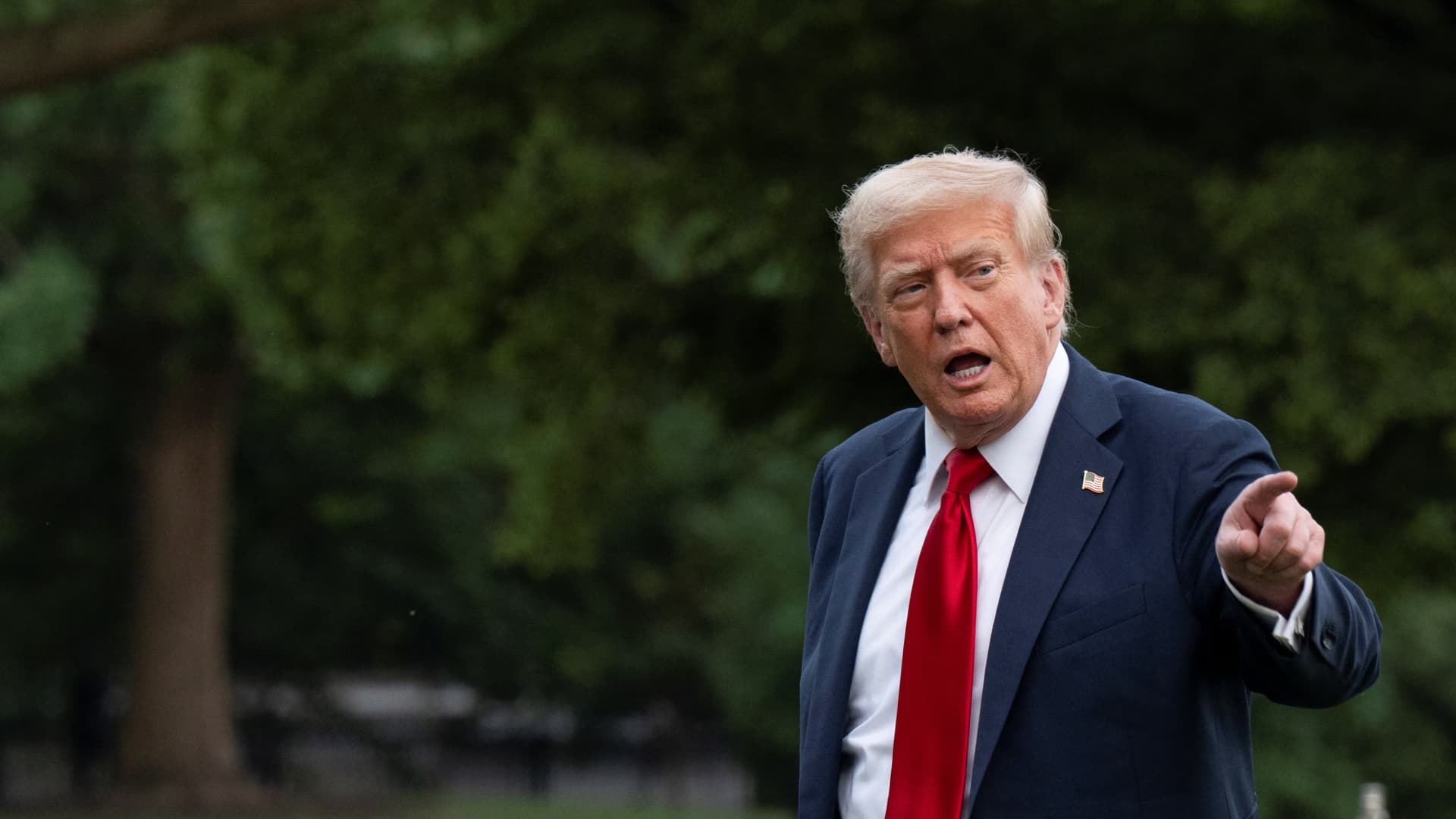 ‘তৃতীয় বিশ্বের দেশগুলো’ থেকে স্থায়ীভাবে অভিবাসন বন্ধ করছে যুক্তরাষ্ট্র