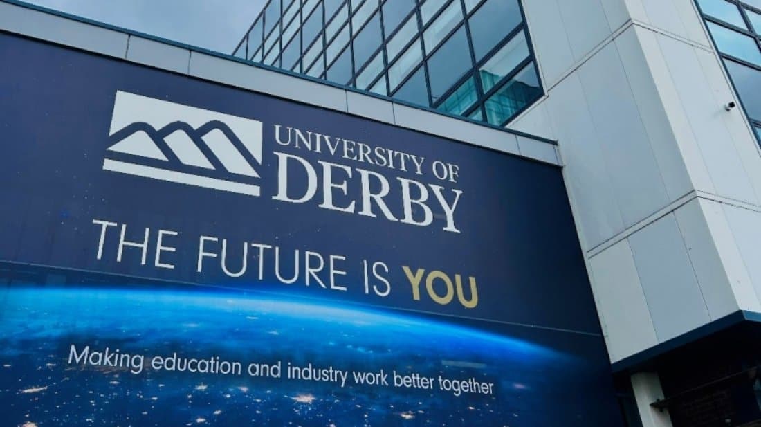 বাংলাদেশিদের জন্য কি বন্ধ হচ্ছে ব্রিটিশ বিশ্ববিদ্যালয়ের দরজা?