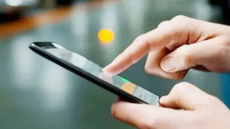 ভোটকেন্দ্রে মুঠোফোন নিতে পারবেন না ভোটাররা