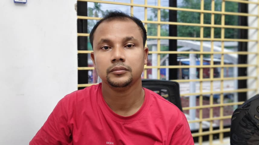 অর্থপাচারের অভিযোগে গাইবান্ধার মন্দিরের সভাপতি হরিদাস চন্দ্র গ্রেপ্তার, ঐক্য পরিষদের তীব্র নিন্দা ও ক্ষোভ প্রকাশ