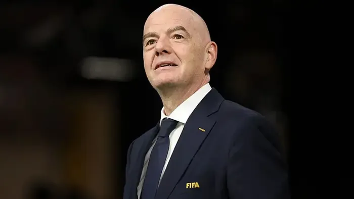 ভুলের জন্য দুঃখ প্রকাশ, তবুও ফিফা সভাপতির পদে থাকছেন জিয়ান্নি ইনফান্তিনো