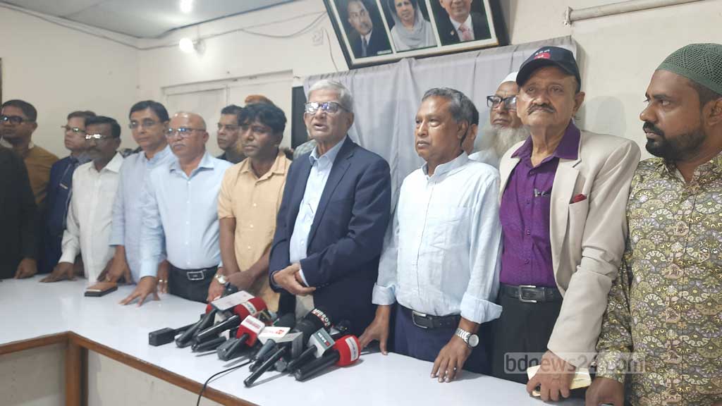 আওয়ামী লীগের বিষয় আইনিভাবেই দেখা হবে: মির্জা ফখরুল