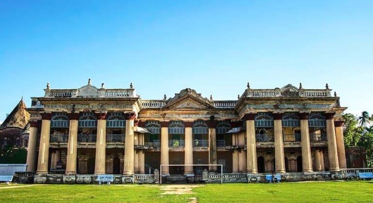  পুঠিয়া রাজবাড়ি: ইতিহাস যেখানে হাতের মুঠোয়