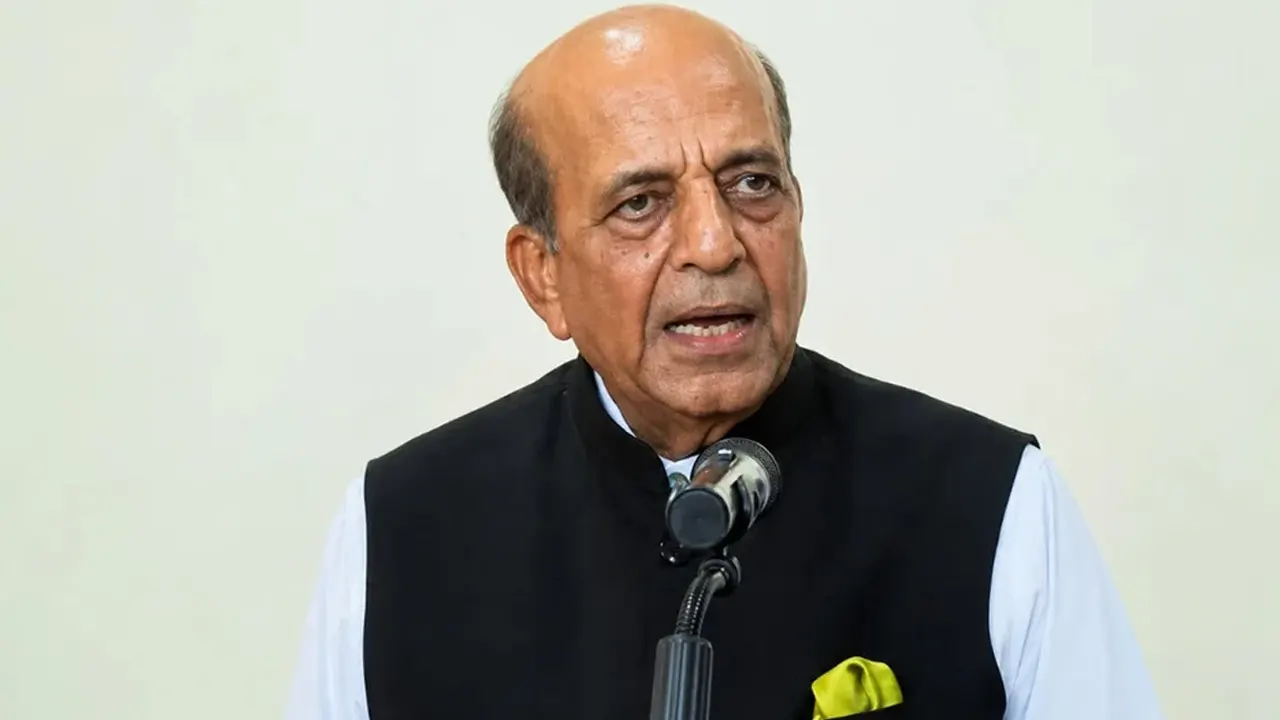 সফরে গেলে প্রধানমন্ত্রী তারেক রহমানকে সম্মানজনক সংবর্ধনা দেবে ভারত: দীনেশ ত্রিবেদী