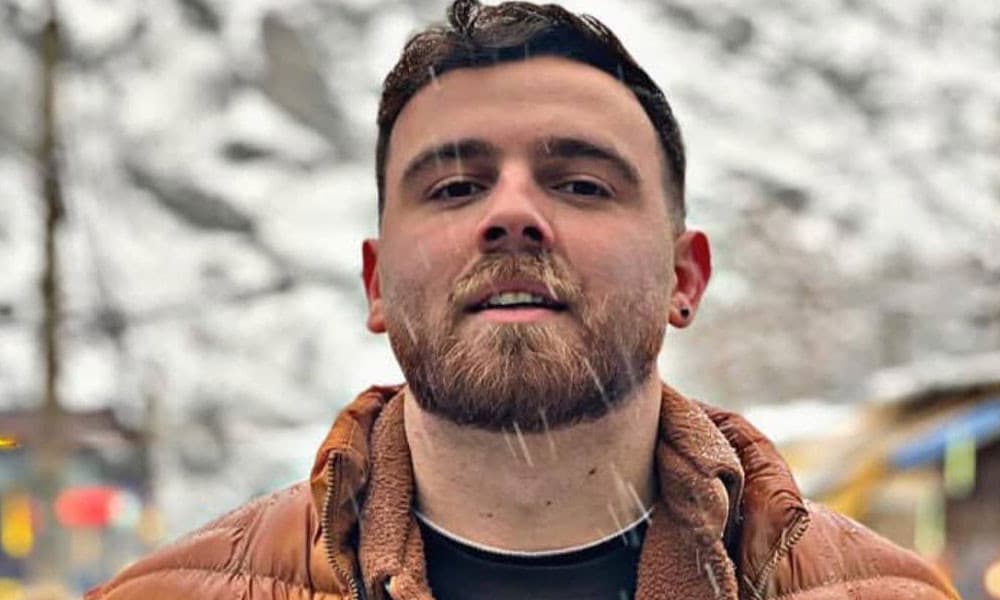 ইরানে বিক্ষোভকারীর মৃত্যুদন্ড কার্যকরের অপেক্ষা, স্বজনকে শেষবিদায় জানাতে ‘১০ মিনিট’ সময় পেয়েছেন এরফান