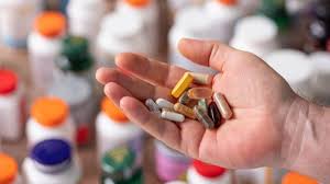 ডাক্তারের পরামর্শ ছাড়াই ওষুধ খাওয়ার স্বভাব, কতটা ক্ষতি করছে কিডনির? 