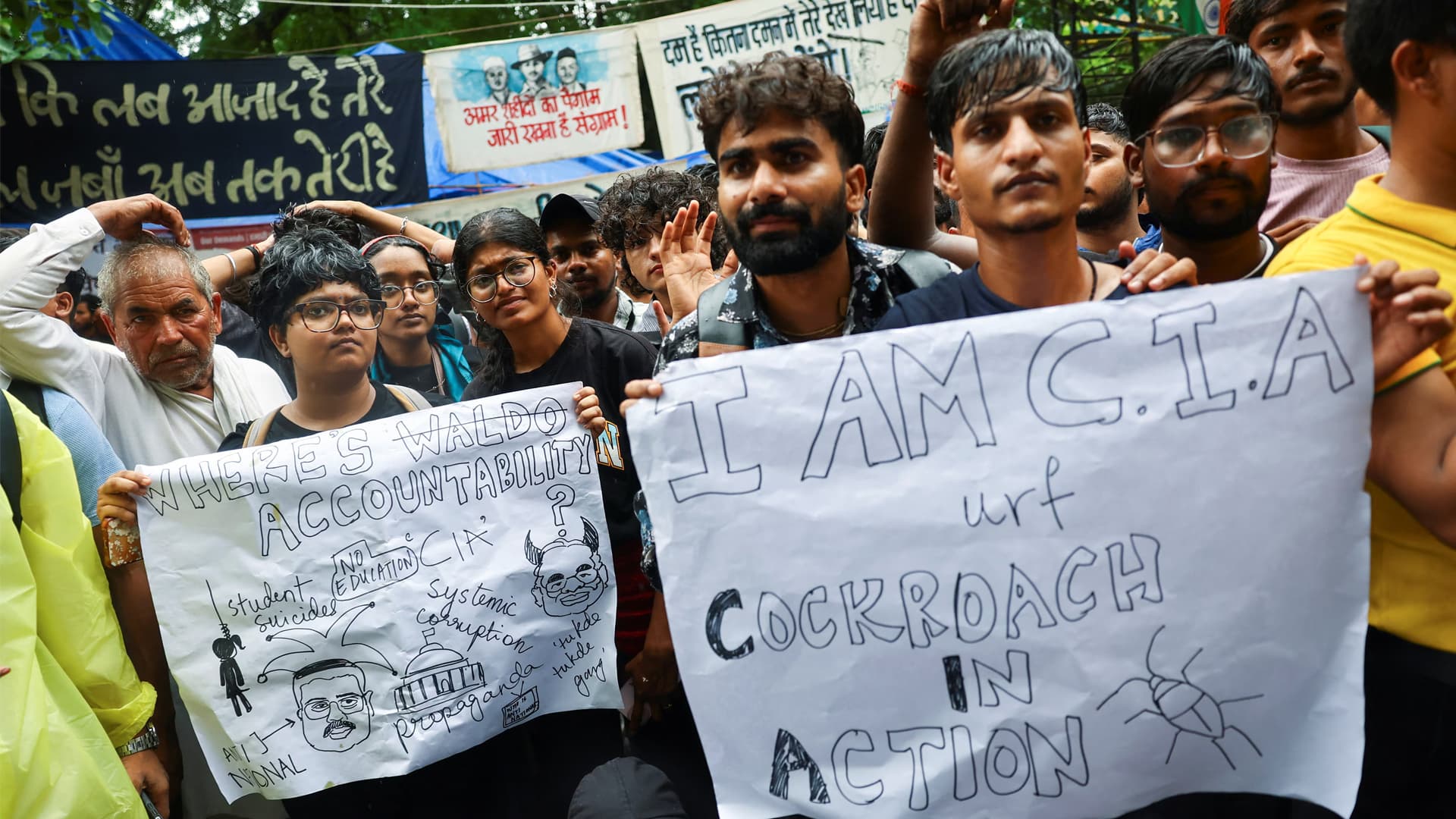 ভারতে কেন গণঅভ্যুত্থান হয় না?