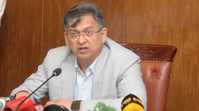 ২৩ জুন উপলক্ষে সর্বোচ্চ সতর্ক থাকার নির্দেশ স্বরাষ্ট্রমন্ত্রীর