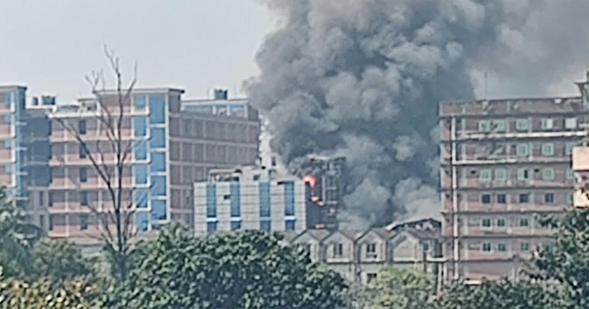 টঙ্গীতে এসেনশিয়াল ড্রাগসে আগুন, নিয়ন্ত্রণে ১৪ ইউনিট